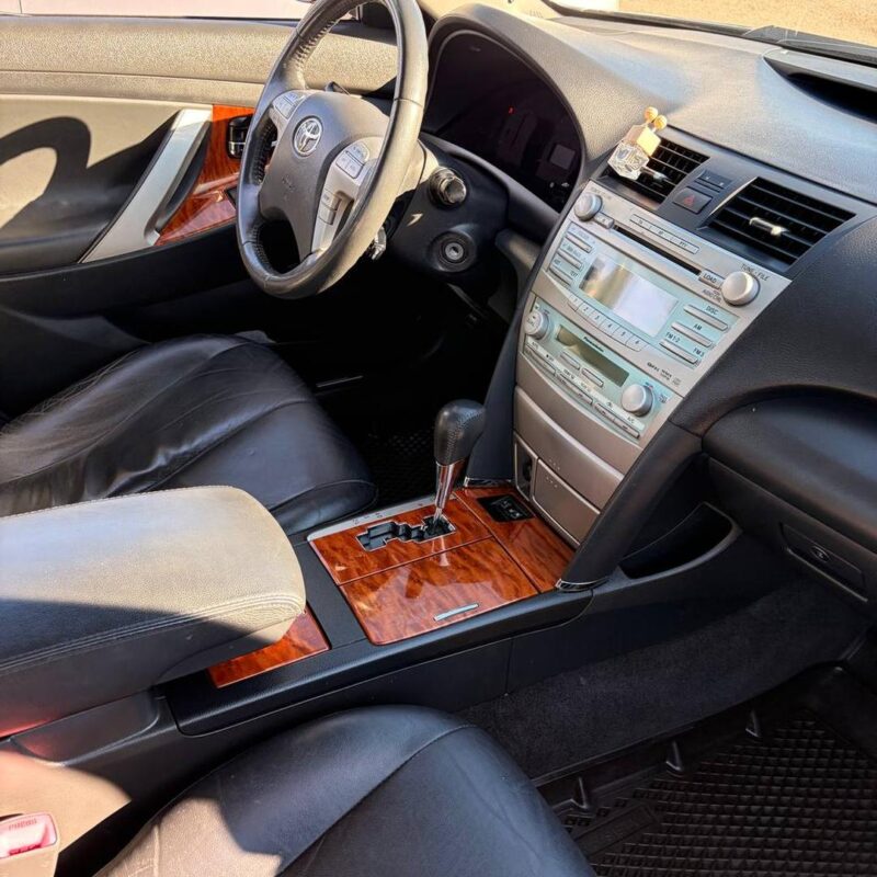 Toyota Camry — изображение 5
